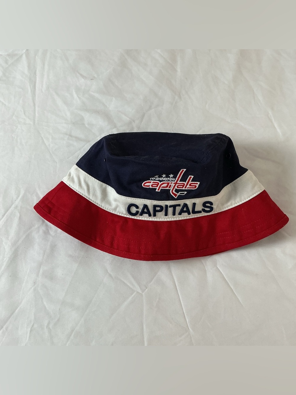 New Era Washington Capitals XL Colorblock Bucket Hat Red White Blue